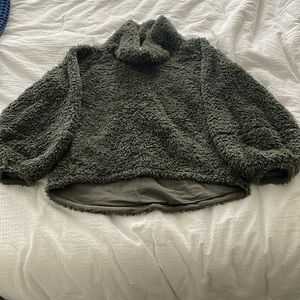 Lululemon Sherpa cowl neck pullover green size m/